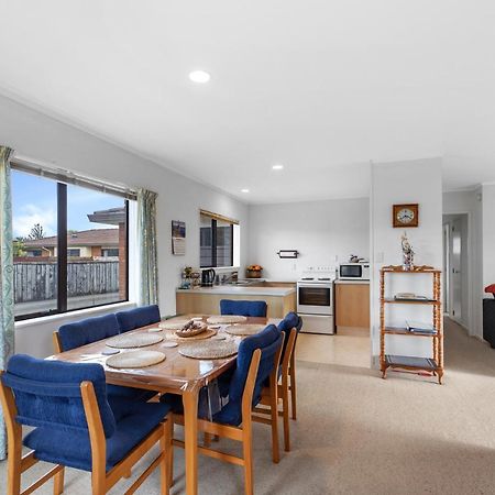 Riviera Casa - Mount Maunganui Holiday Home Exteriör bild